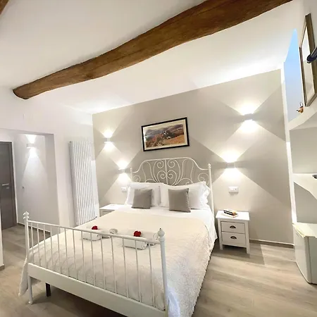 بيت ضيافة La Casa Di Ines سان جيمينيانو